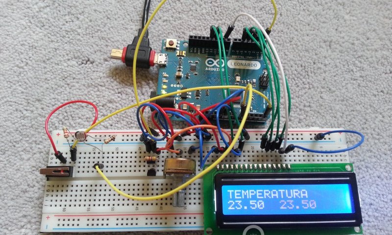 Automatyczne sterowanie jasnością LCD + termometr DS18B20