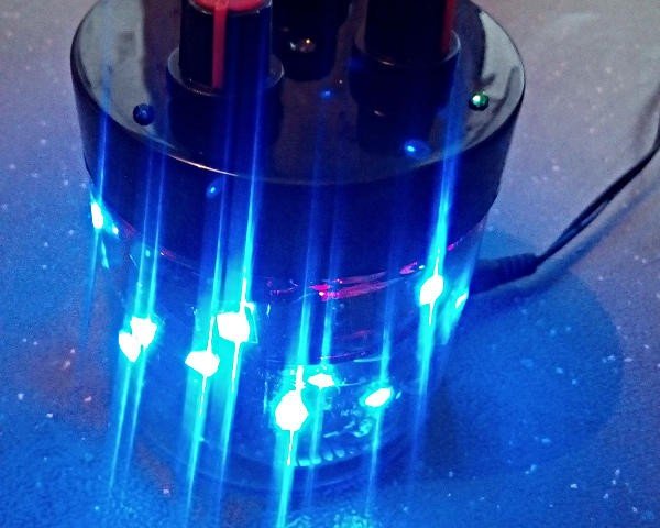 Świecąca Bulba: jak połączyć pasek LED z Arduino Lilypad i wszystko włożyć do słoika