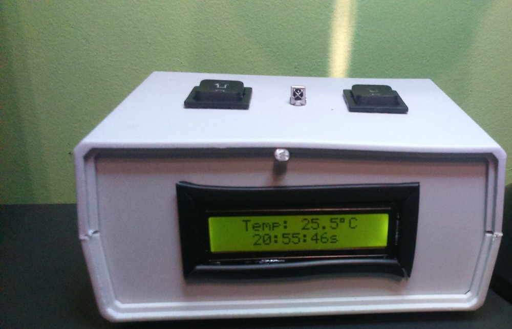 Zegar Termometr i Sterownik Rolet v1