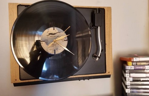 Wyrafinowany Zegar ścienny z gramofonu UNITRA