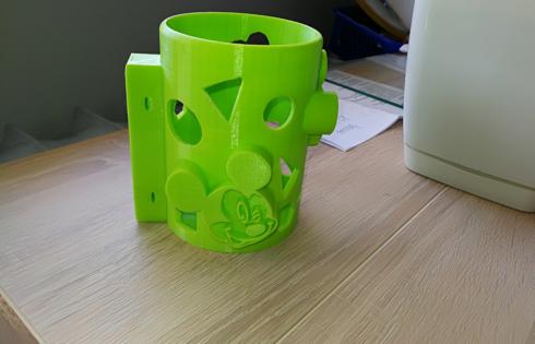 Uchwyt do fotelika rowerowego dziecięcego na wodę i inne smakołyki