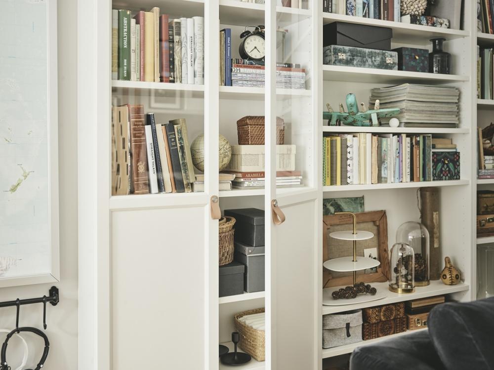 Domowa biblioteczka w małym mieszkaniu – inspiracje od IKEA